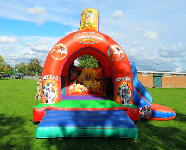 Looney Tunes With Slide Bouncy Castle